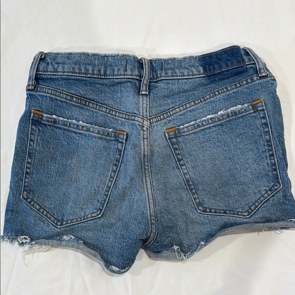 Abercrombie & Fitch Mom Jean Shorts Distressed Casual - Picture 3 of 3